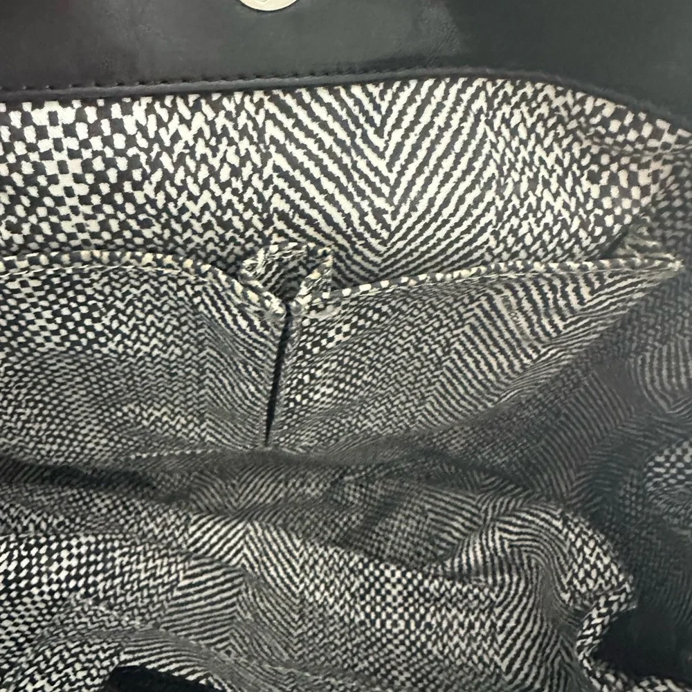 Men's Black and Brown Leather Bag - Picture 4 of 8